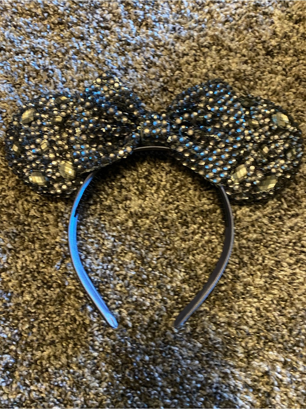 Never Worn Black/Dark Gray Sequin Bow Minnie Ears
